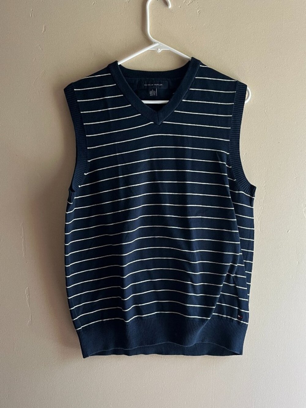 Tommy Hilfiger navy blue white stripes v neck sweater vest nautical coastal golf